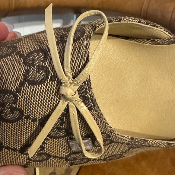 Vintage Gucci Kitten Heels - Picture 4 of 9